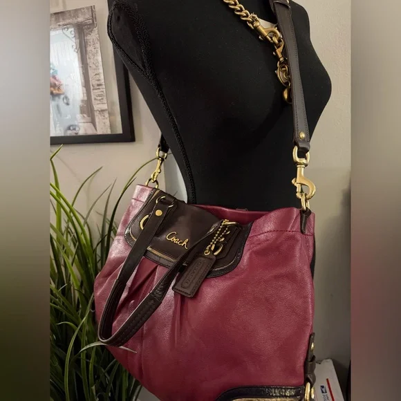 Coach Ashley Shoulder/Crossbody Bag - Picture 12 of 16